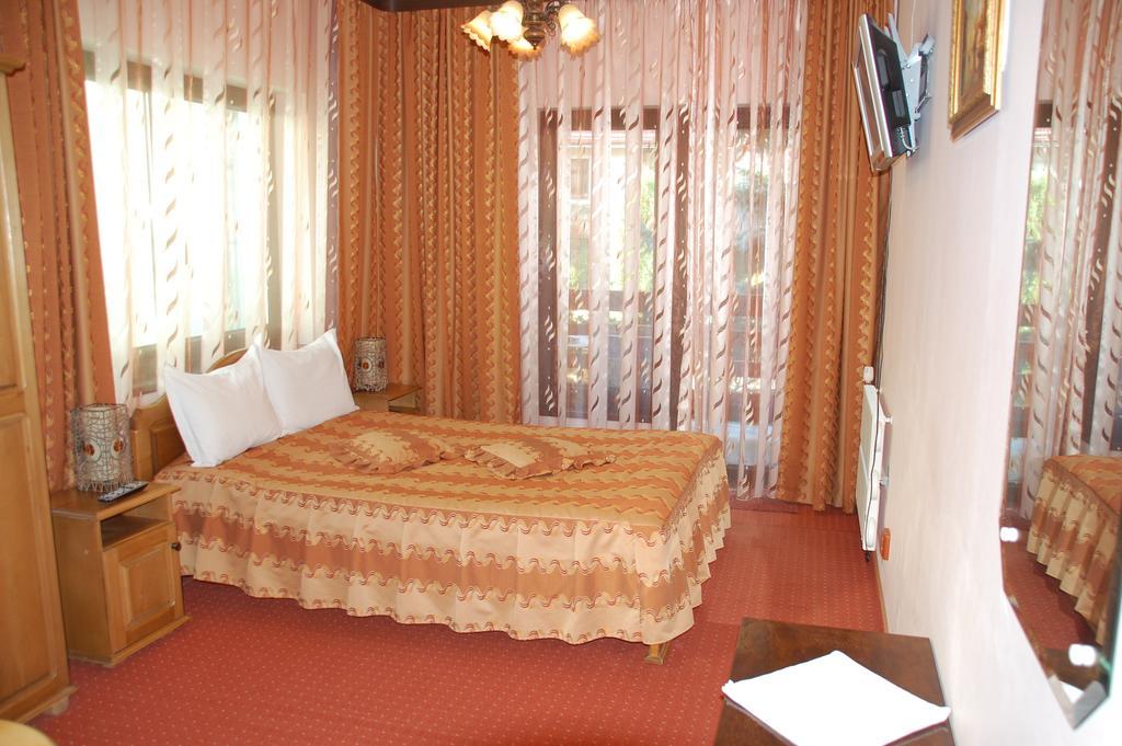 Pension Raluca Sinaia Exteriér fotografie
